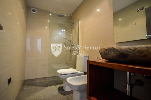 Talo myytävänä Lloret de Mar, Girona, Espanja, 4 makuuhuonetta, 109 m2 No. 166394 - kuva 13