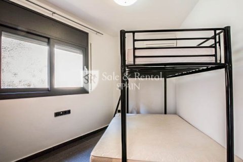 Talo myytävänä Lloret de Mar, Girona, Espanja, 4 makuuhuonetta, 109 m2 No. 166394 - kuva 16