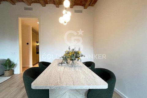 Apartamento en venta en Barcelona, España 2 dormitorios, 86 m2 No. 157091 - foto 2