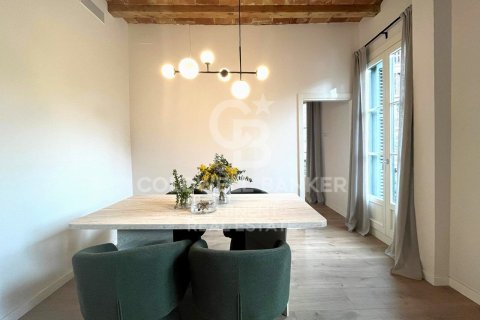 Apartamento en venta en Barcelona, España 2 dormitorios, 86 m2 No. 157091 - foto 4