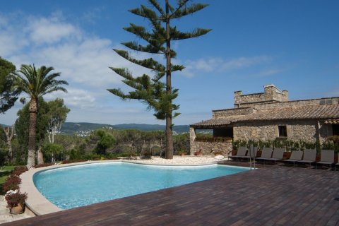Proprietà commerciale in vendita Calonge, Girona, Spagna 3700 mq. N° 22625 - foto 1