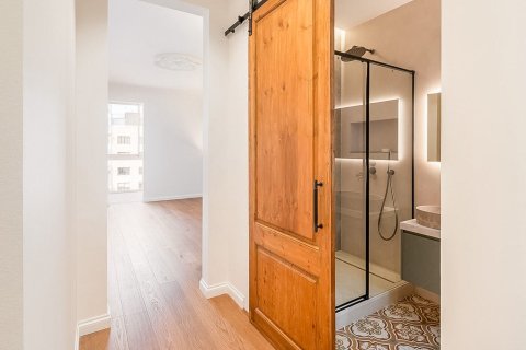 Apartment à vendre à Barcelona, Espagne, 3 chambres, No. 140984 - photo 10