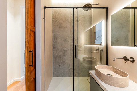 Apartment à vendre à Barcelona, Espagne, 3 chambres, No. 140984 - photo 9