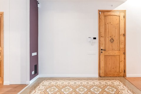 Apartment à vendre à Barcelona, Espagne, 3 chambres, No. 140984 - photo 19