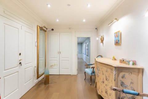 Продажа таухауса в Барселона, Испания 4 спальни,  №140988 - фото 13