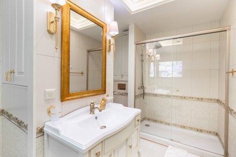 Продажа таухауса в Барселона, Испания 4 спальни,  №140988 - фото 18