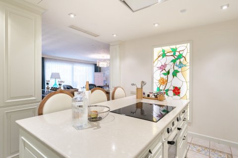 Продажа таухауса в Барселона, Испания 4 спальни,  №140988 - фото 11