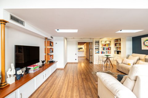 Lägenhet till salu i Barcelona, Spanien 3 sovrum, Nr. 140987 - foto 6