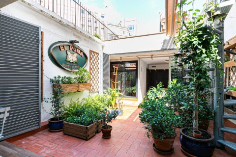 Lägenhet till salu i Barcelona, Spanien 3 sovrum, Nr. 140987 - foto 9