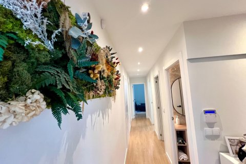 Huvila myytävänä Elda, Alicante, Espanja, 4 makuuhuonetta, 300 m2 No. 144564 - kuva 11