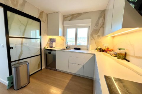 Huvila myytävänä Elda, Alicante, Espanja, 4 makuuhuonetta, 300 m2 No. 144564 - kuva 3