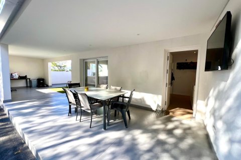 Huvila myytävänä Elda, Alicante, Espanja, 4 makuuhuonetta, 300 m2 No. 144564 - kuva 13