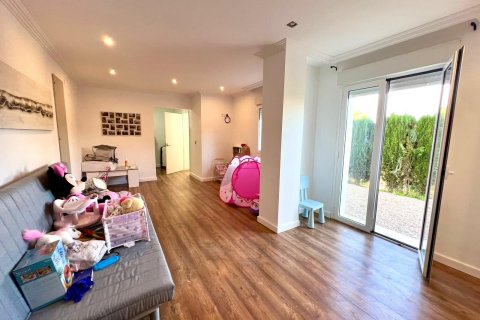 Huvila myytävänä Elda, Alicante, Espanja, 4 makuuhuonetta, 300 m2 No. 144564 - kuva 15