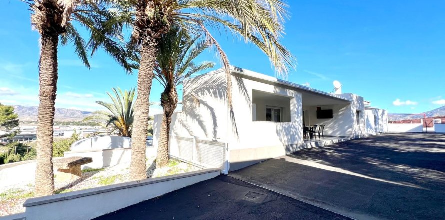 Huvila Elda, Alicante, Espanja 4 makuuhuonetta, 300 m2 No. 144564