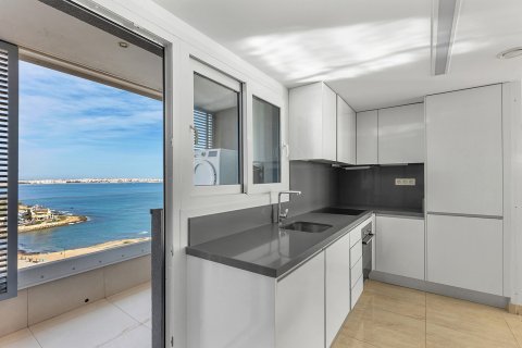 Apartment for sale in Punta Prima, Alicante, Spain 3 bedrooms, 139 sq.m. No. 144566 - photo 22