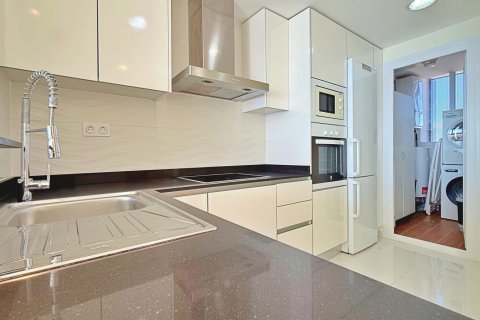 Apartment for sale in Punta Prima, Alicante, Spain 2 bedrooms, 175 sq.m. No. 144565 - photo 12