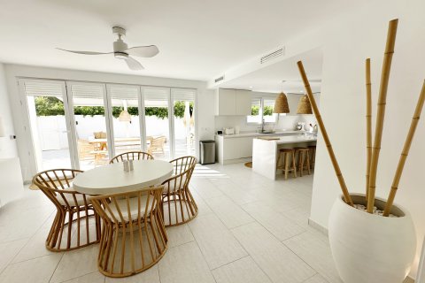 Huvila myytävänä Mar Menor Golf Resort, Murcia, Espanja, 4 makuuhuonetta,  No. 144562 - kuva 12