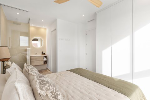 Huoneisto myytävänä Los Alcazares, Murcia, Espanja, 3 makuuhuonetta,  No. 151424 - kuva 20