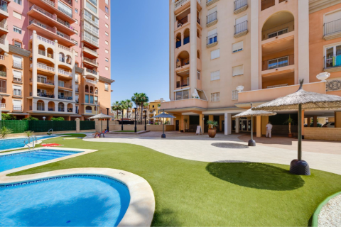Huoneisto myytävänä Torrevieja, Alicante, Espanja, 2 makuuhuonetta, 64 m2 No. 146189 - kuva 26