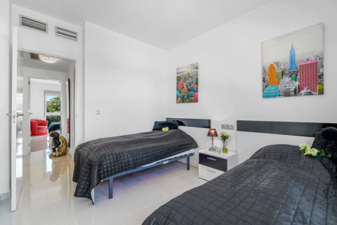 Apartament w Punta Prima, Alicante, Hiszpania 2 sypialnie, 63 mkw. nr 146193 – zdjęcie 17