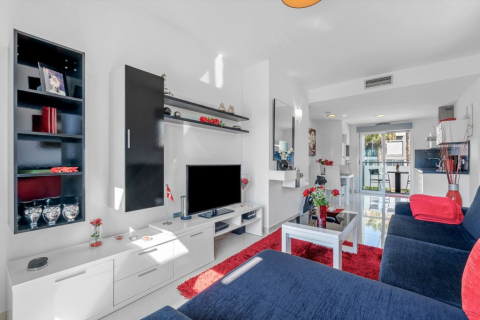 Apartament w Punta Prima, Alicante, Hiszpania 2 sypialnie, 63 mkw. nr 146193 – zdjęcie 2