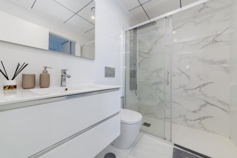 Villetta a schiera in vendita a Villamartin, Alicante, Spagna 3 camere da letto, 134 mq. N° 146190 - foto 8