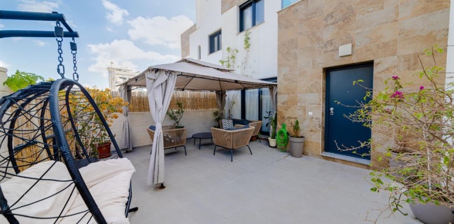 Villetta a schiera a Villamartin, Alicante, Spagna 3 camere da letto, 134 mq. N° 146190