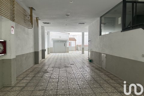Pysäköinti myytävänä Madrid, Espanja , 10 m2 No. 185764 - kuva 9