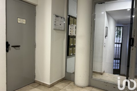 Pysäköinti myytävänä Madrid, Espanja , 10 m2 No. 185764 - kuva 12