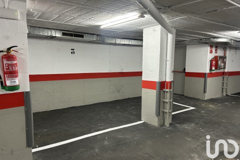 Pysäköinti myytävänä Madrid, Espanja , 10 m2 No. 185764 - kuva 5
