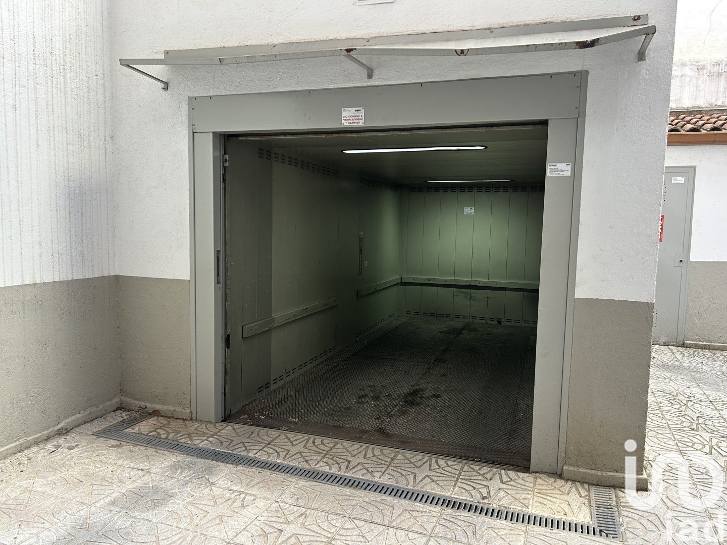 Parking à Madrid, Espagne 10 m2 No. 185764