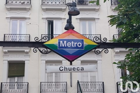 Pysäköinti myytävänä Madrid, Espanja , 10 m2 No. 185764 - kuva 14
