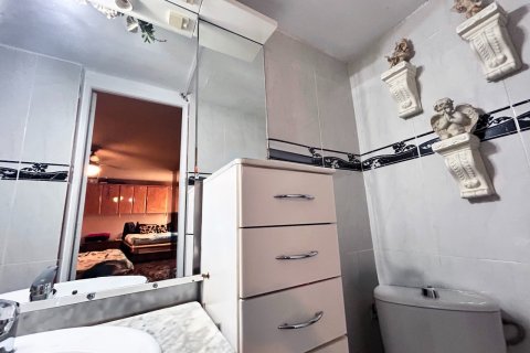 Продажа виллы в Сьюдад Кесада, Аликанте, Испания 4 спальни, 206м2 №118995 - фото 22