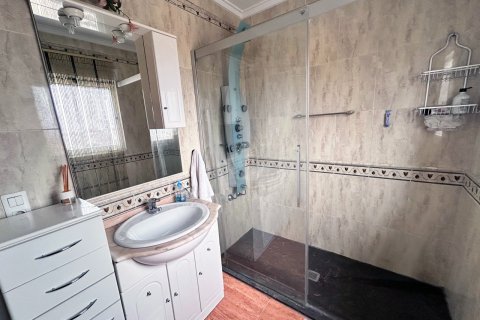 Продажа виллы в Сьюдад Кесада, Аликанте, Испания 4 спальни, 206м2 №118995 - фото 16