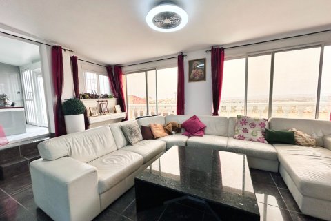 Продажа виллы в Сьюдад Кесада, Аликанте, Испания 4 спальни, 206м2 №118995 - фото 5