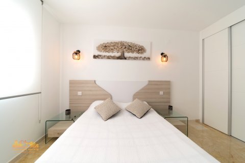 Apartment for sale Punta Prima, Alicante, Spain 3 bedrooms, 115 sq.m. No. 118992 - photo 15