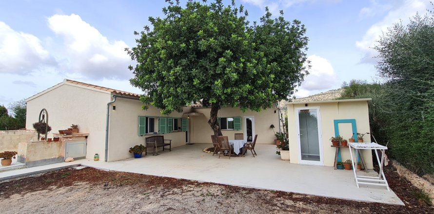 Finca Llucmajor, Mallorca, Spagna 3 camere da letto, 80 mq. N° 138708