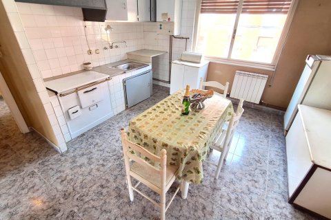 Dzīvoklis pārdošanā Langreo, Asturias, Spānijā 2 istabas, 66 m2 Nr. 182885 - attēls 4