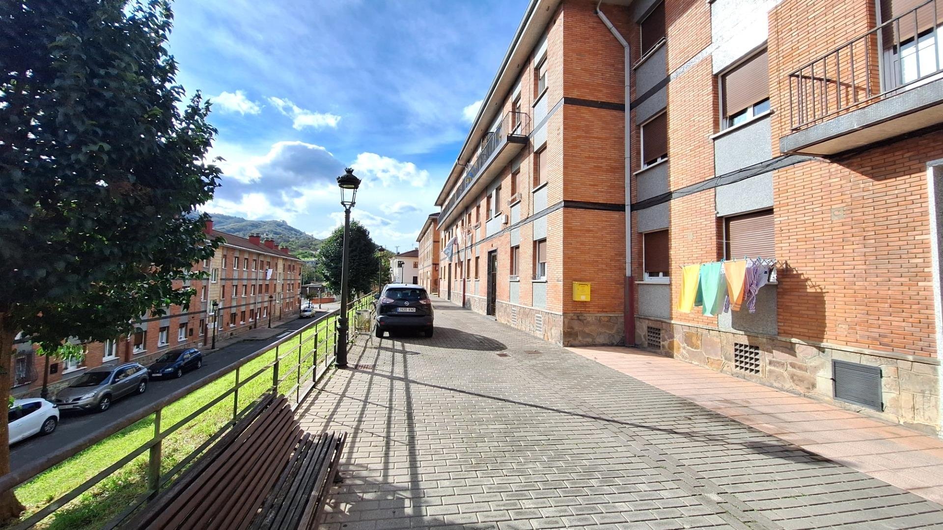 Apartment in Langreo, Asturias, Spain 2 bedrooms, 66 sq.m. No. 182885