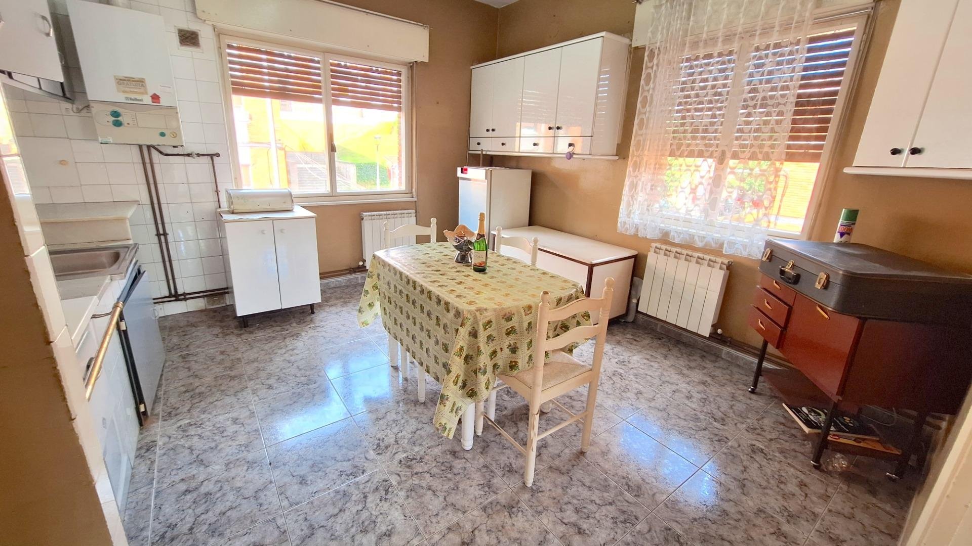 Apartment in Langreo, Asturias, Spain 2 bedrooms, 66 sq.m. No. 182885