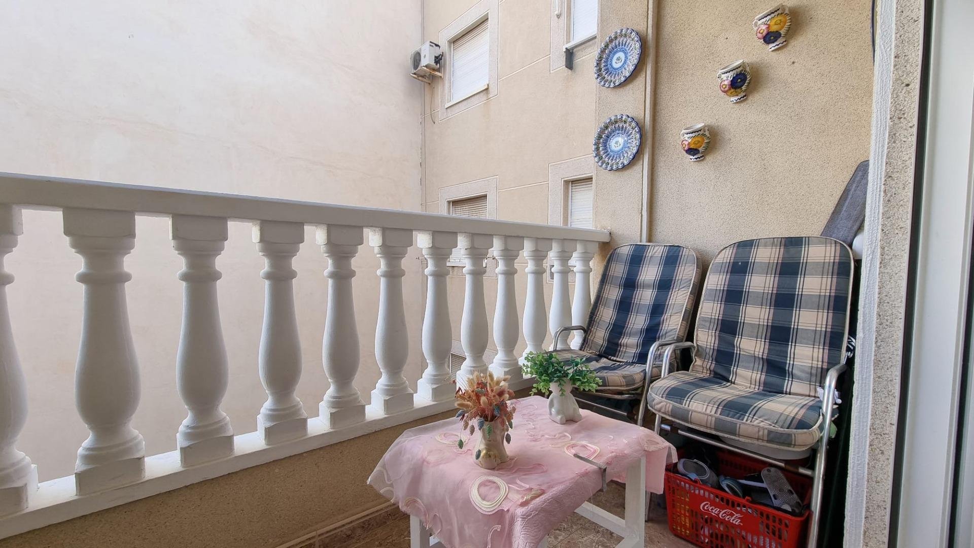 Appartamento a Torrevieja, Alicante, Spagna 2 camere da letto, 58 mq. N° 182886