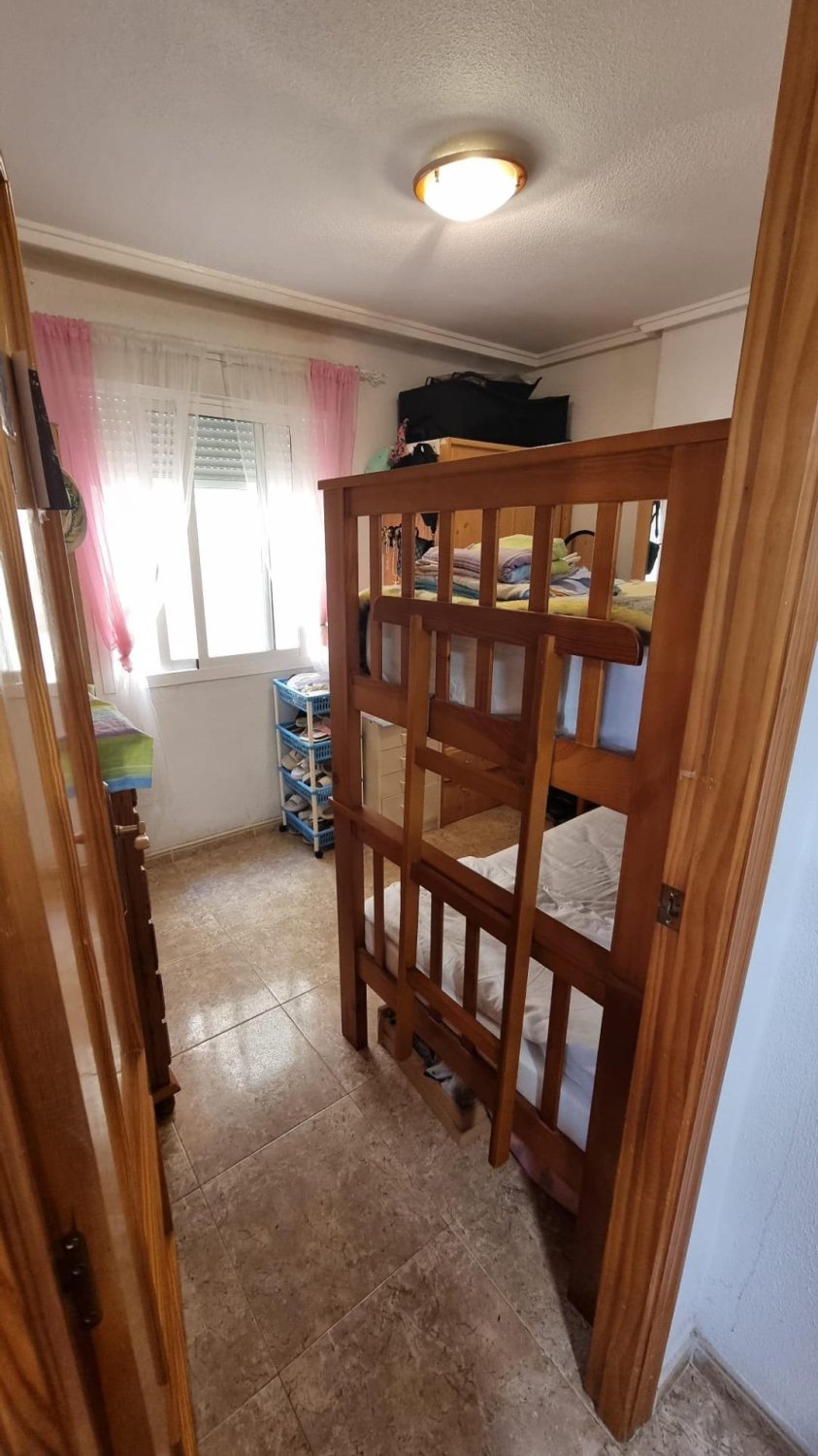 Appartamento a Torrevieja, Alicante, Spagna 2 camere da letto, 58 mq. N° 182886