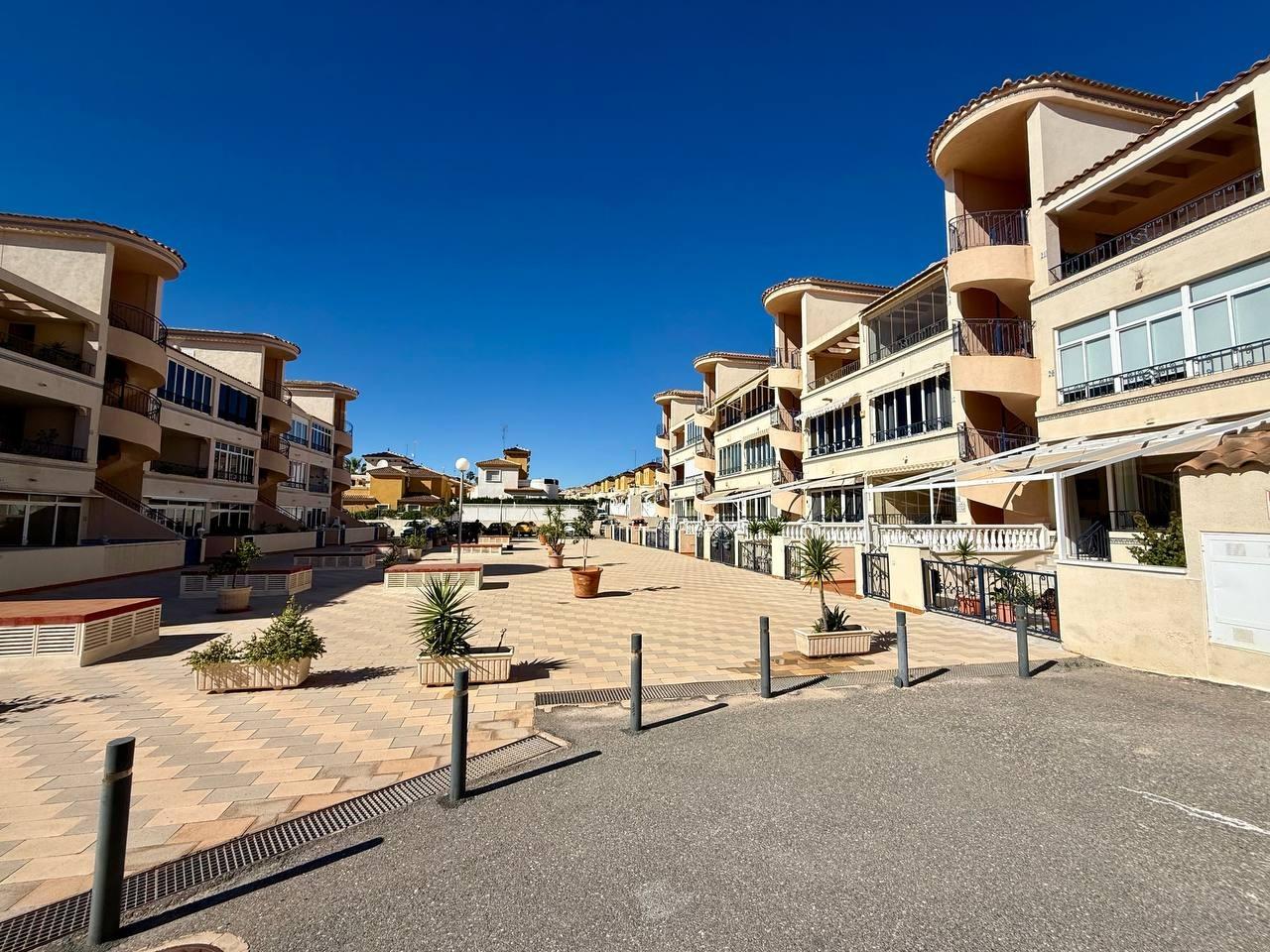 Lägenhet i Orihuela, Alicante, Spanien 2 sovrum, 61 kvm. Nr. 182883