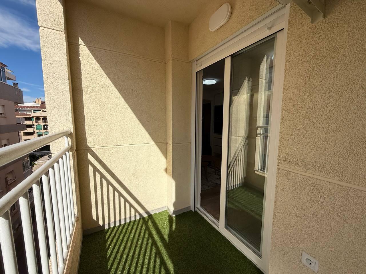 Apartment in Torrevieja, Alicante, Spain 2 bedrooms, 56 sq.m. No. 182884