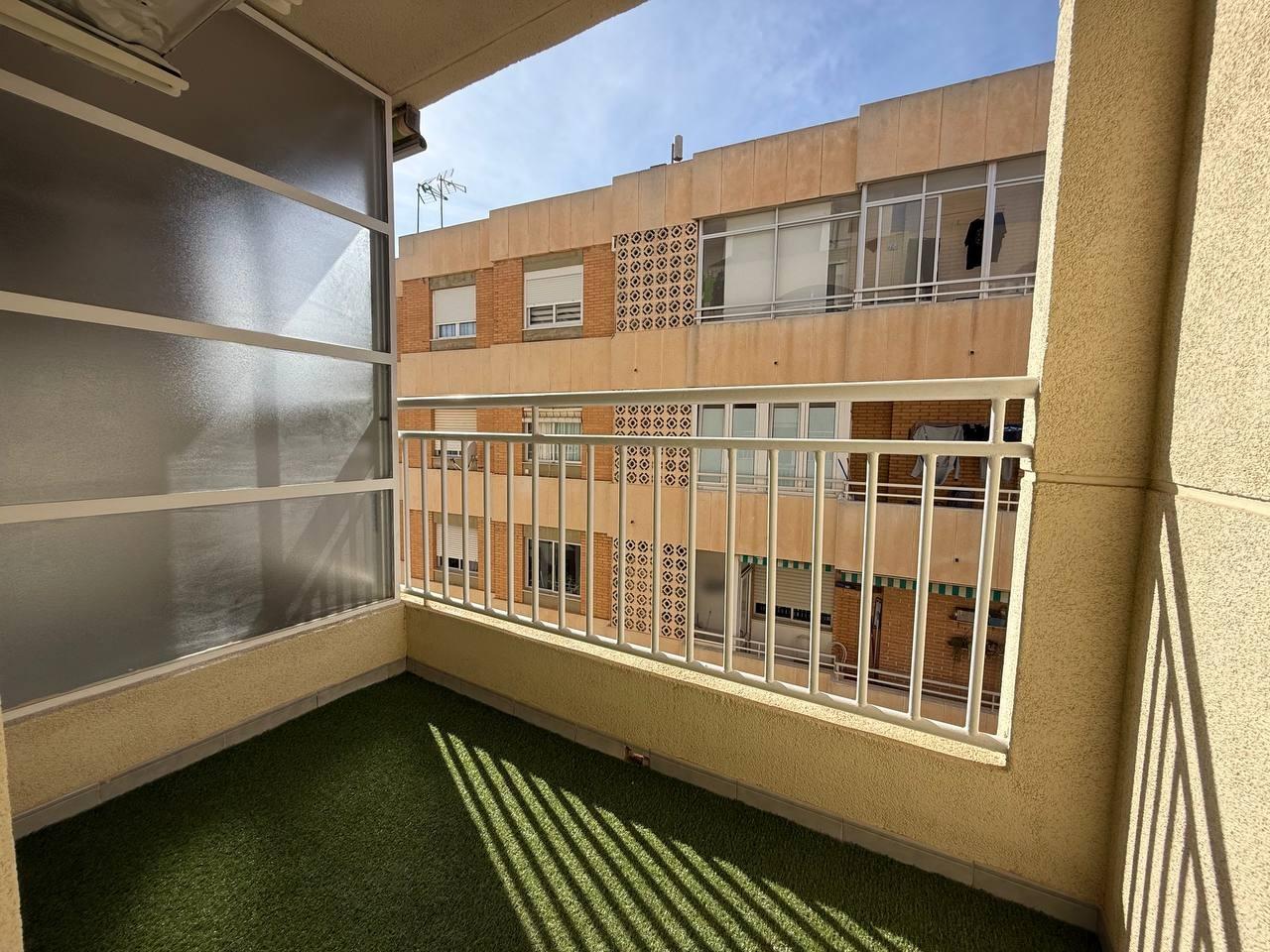 Apartment in Torrevieja, Alicante, Spain 2 bedrooms, 56 sq.m. No. 182884