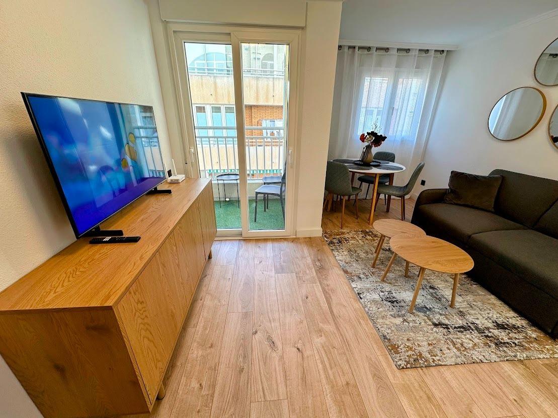 Apartment in Torrevieja, Alicante, Spain 2 bedrooms, 56 sq.m. No. 182884