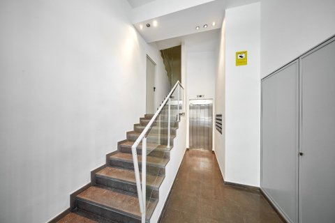 Apartment for rent Alicante, Spain 2 bedrooms, 89 sq.m. No. 116910 - photo 24