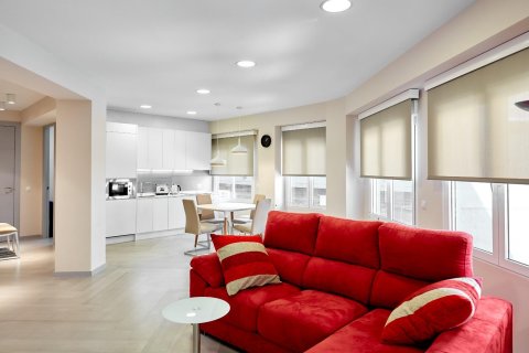 Apartment for rent Alicante, Spain 2 bedrooms, 89 sq.m. No. 116910 - photo 1