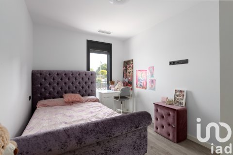 Продажа дома в Премия де Дальт, Барселона, Испания 4 спальни, 229м2 №152851 - фото 14