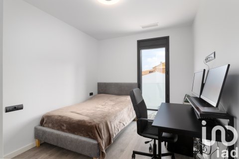 Продажа дома в Премия де Дальт, Барселона, Испания 4 спальни, 229м2 №152851 - фото 13